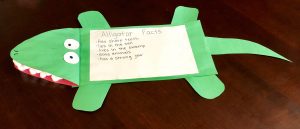Literacy craft for kids Allie the Alligator - Footsteps2Brilliance